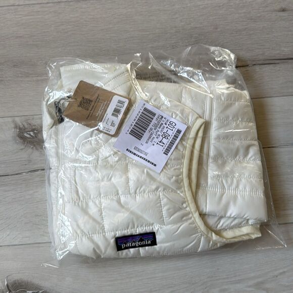 Patagonia Women's Nano Puff Vest Jacket Medium Birch White Nwt - Picture 7 of 8